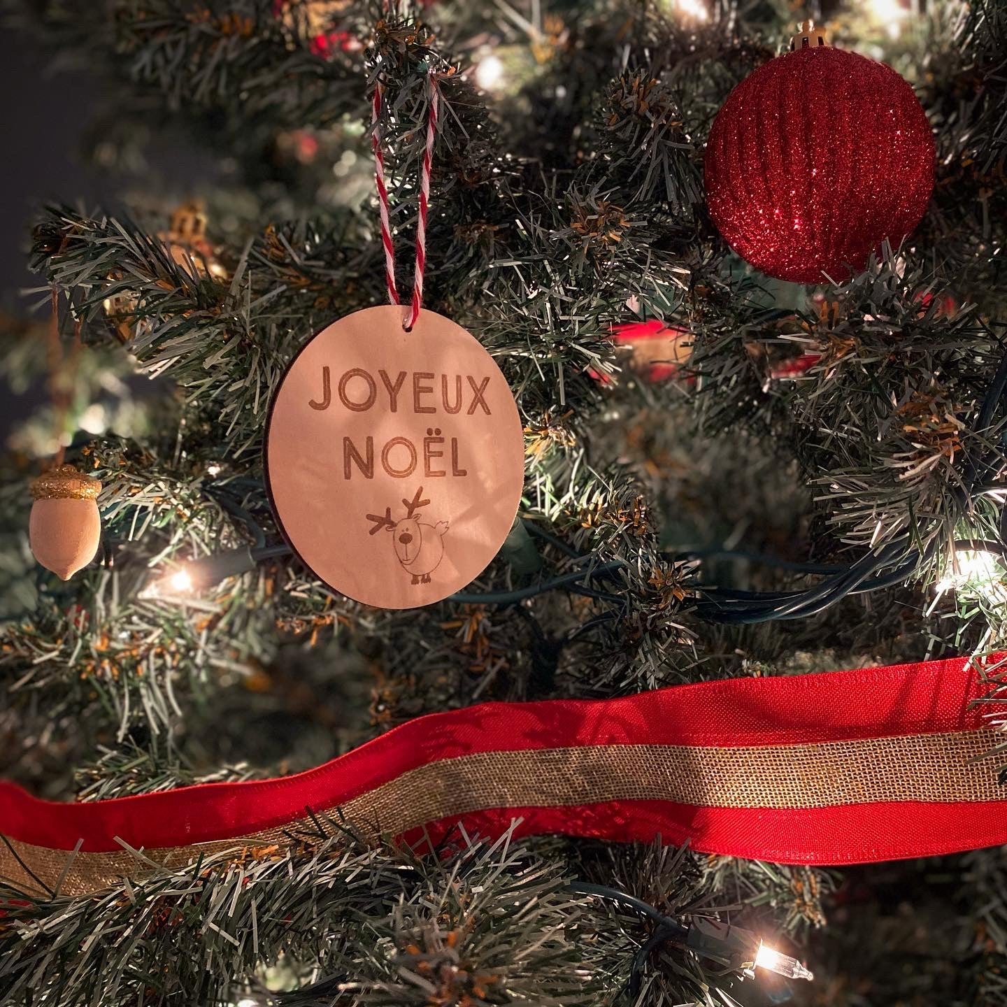 "Joyeux Noël" Ornament